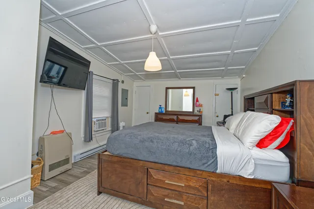 $399,900 | 32 Broad Street, Waterford, NY 12188