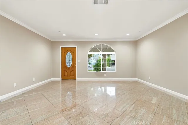 $6,500 | 216 North Catalina Street, Burbank, CA 91505