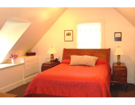18 Hamilton Road Lexington, MA 02420 - Photo 11 of 12 Gallery Image 11