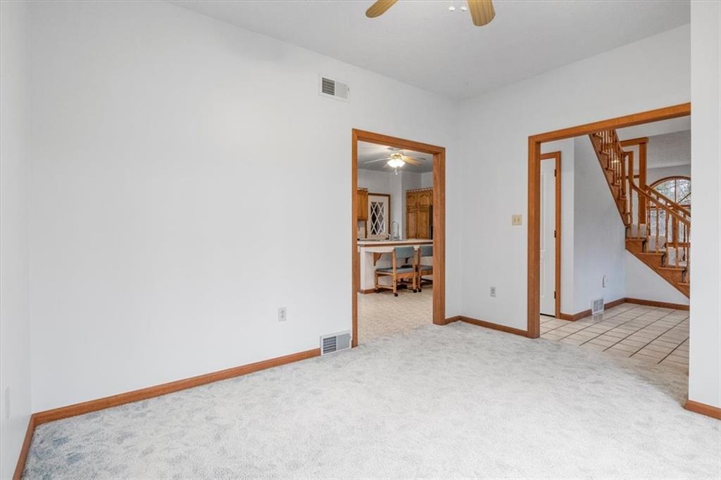 218 B Shafer Road Coraopolis, PA 15108 - Photo 4 of 25 Gallery Image 4