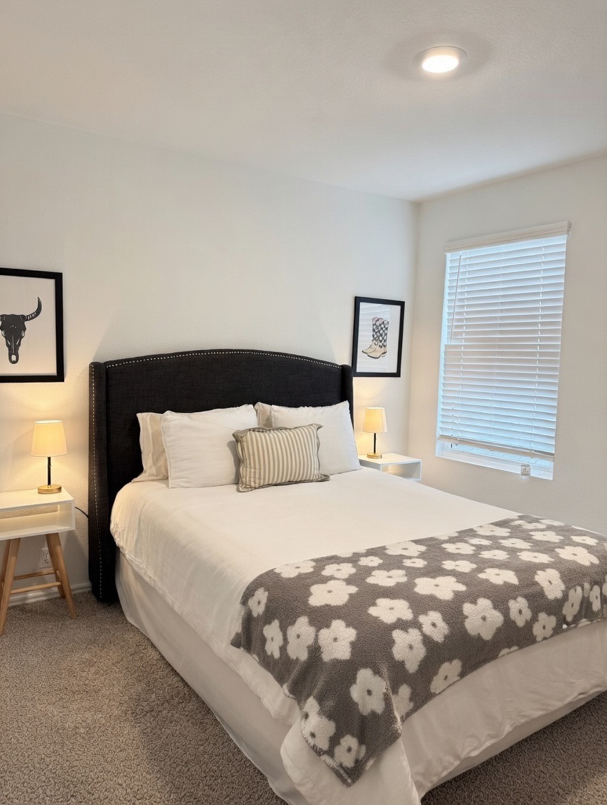 13513 Menard Way Elgin, TX 78621 - Photo 12 of 18 View of carpeted bedroom