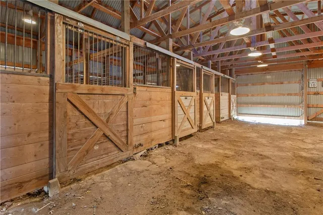 $590,000 | 1837 Z Highway, Bates City, MO 64011