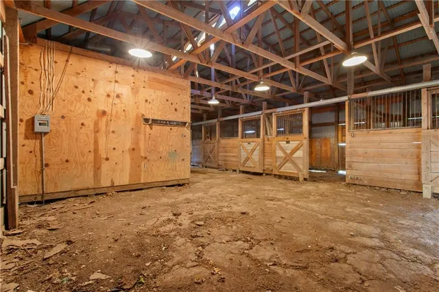 $590,000 | 1837 Z Highway, Bates City, MO 64011