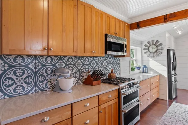 $590,000 | 1837 Z Highway, Bates City, MO 64011