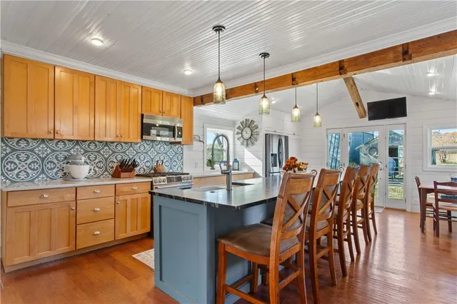 $590,000 | 1837 Z Highway, Bates City, MO 64011