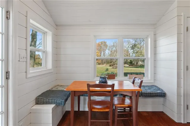 $590,000 | 1837 Z Highway, Bates City, MO 64011