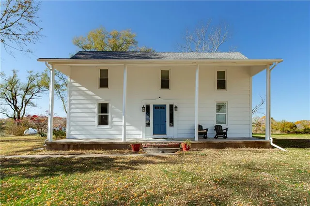 $590,000 | 1837 Z Highway, Bates City, MO 64011