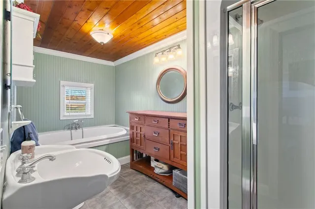 $590,000 | 1837 Z Highway, Bates City, MO 64011