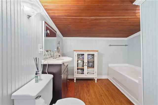 $590,000 | 1837 Z Highway, Bates City, MO 64011