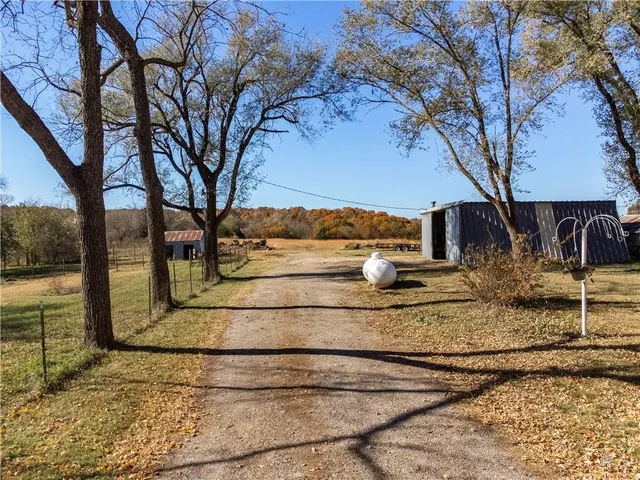 $590,000 | 1837 Z Highway, Bates City, MO 64011