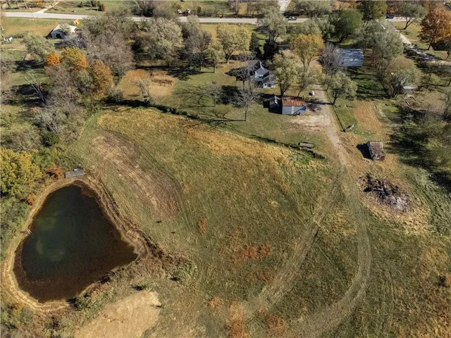 $590,000 | 1837 Z Highway, Bates City, MO 64011