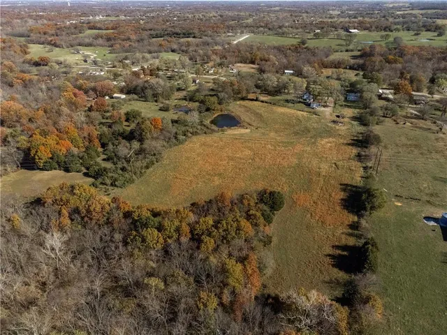 $590,000 | 1837 Z Highway, Bates City, MO 64011