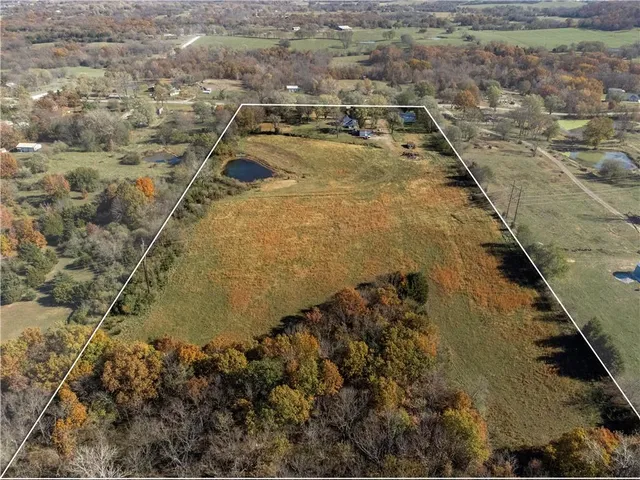 $590,000 | 1837 Z Highway, Bates City, MO 64011