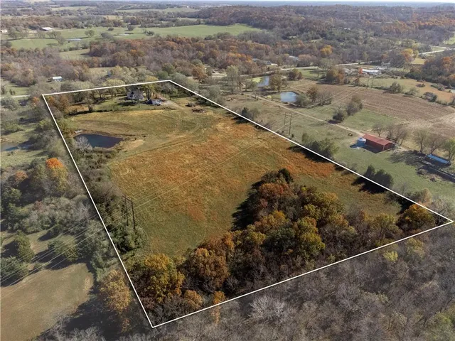 $590,000 | 1837 Z Highway, Bates City, MO 64011
