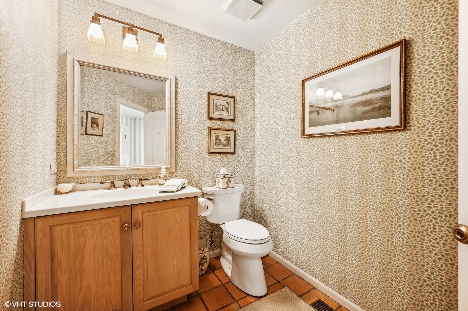 7 Bristol Road Northfield, IL 60093 - Photo 13 of 39