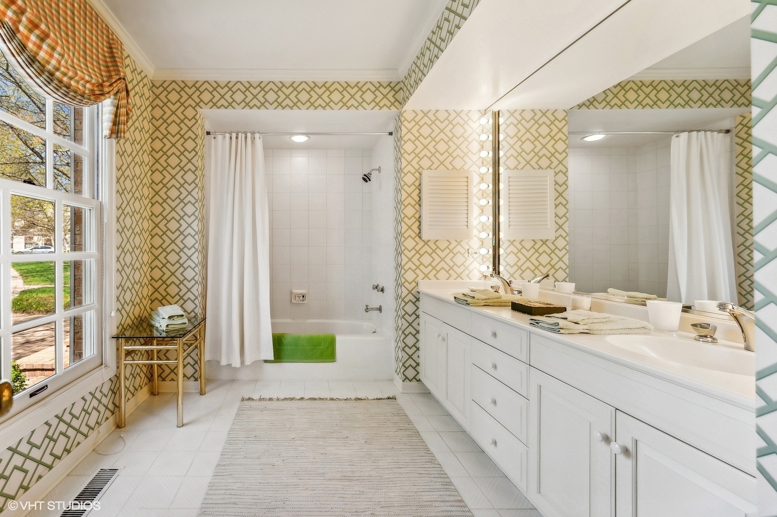 7 Bristol Road Northfield, IL 60093 - Photo 18 of 39