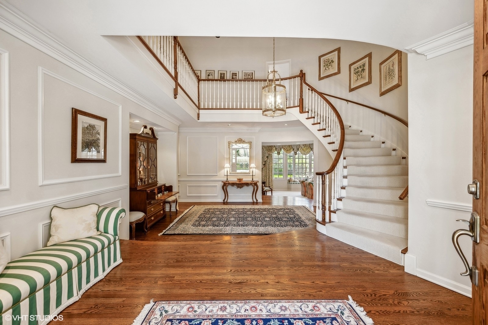 7 Bristol Road Northfield, IL 60093 - Photo 2 of 39