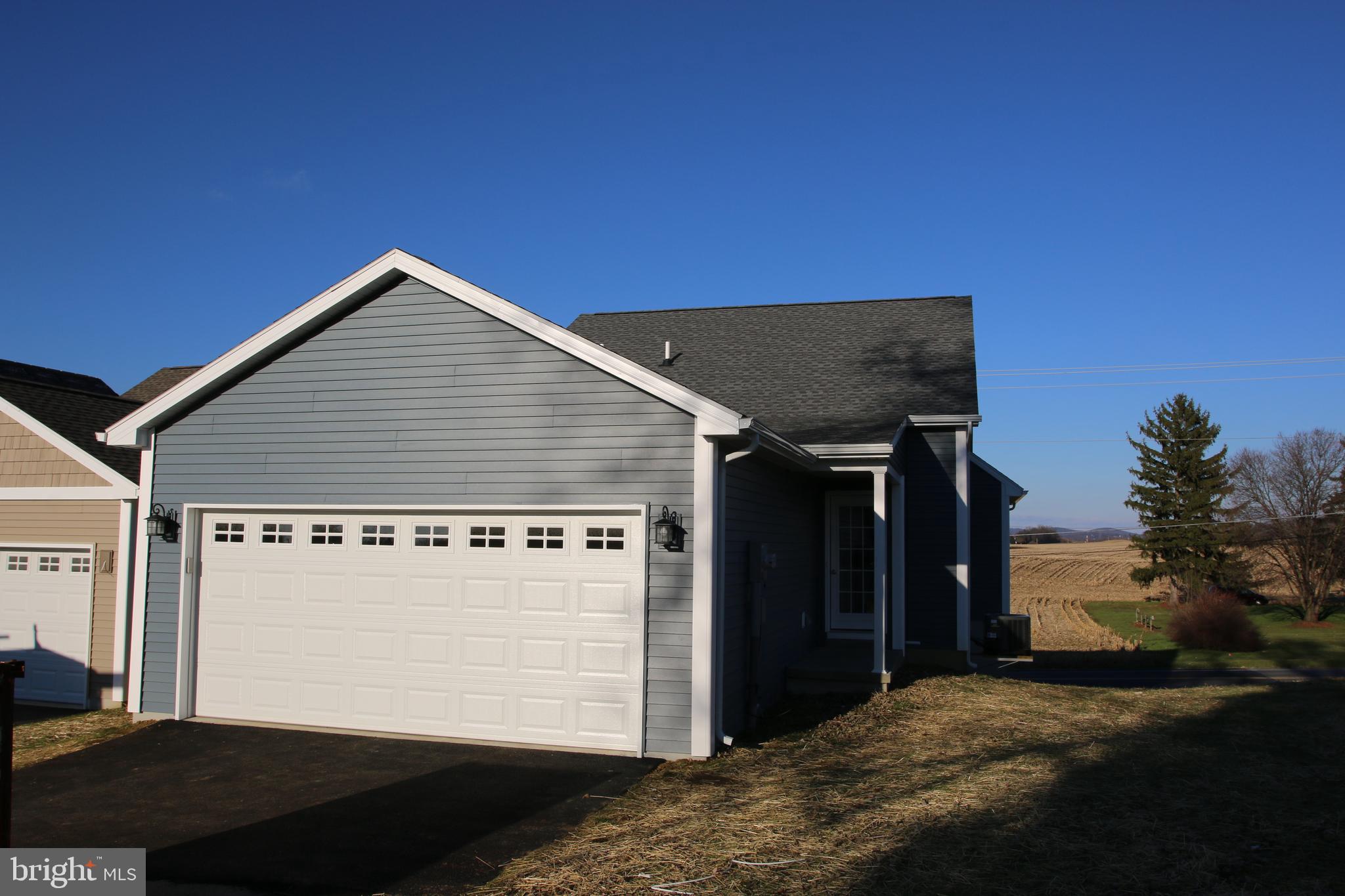 71 Stevens Road, Unit 162 Ephrata, PA 17522 - Photo 2 of 14