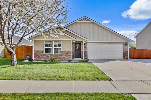 $409,990 | 34 North Granite Falls Drive, Nampa, ID 83651