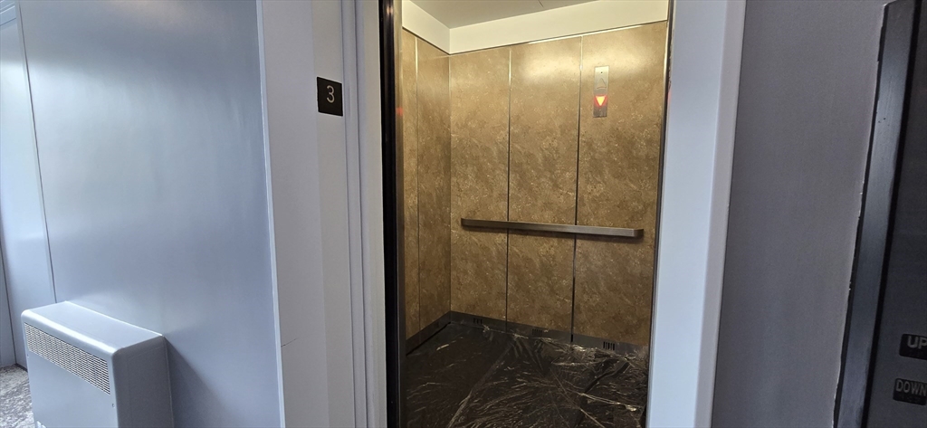 14 Concord Avenue, Unit 312 Cambridge, MA 02138 - Photo 2 of 19 a view of a bathroom