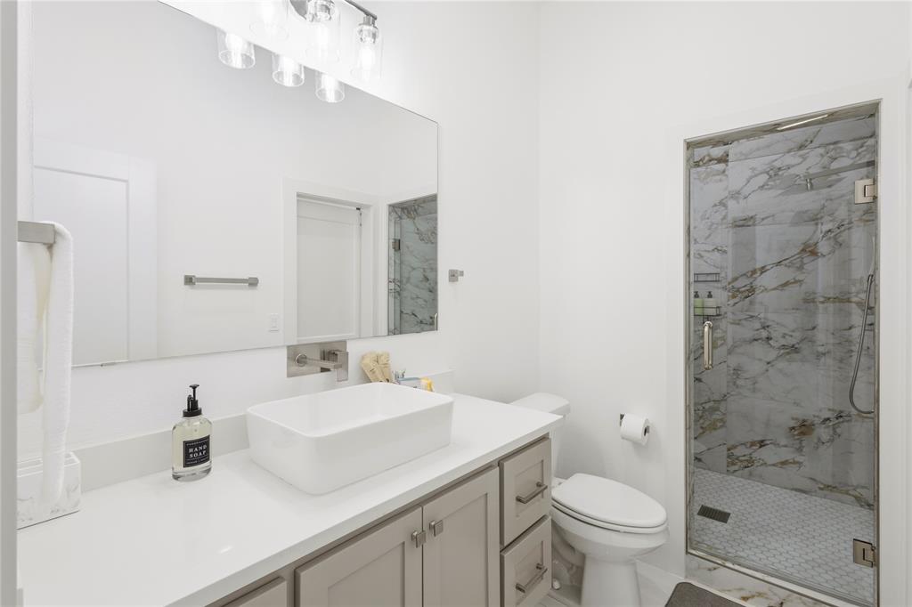 17327 Davenport Road Dallas, TX 75248 - Photo 29 of 40 Gallery Image 29