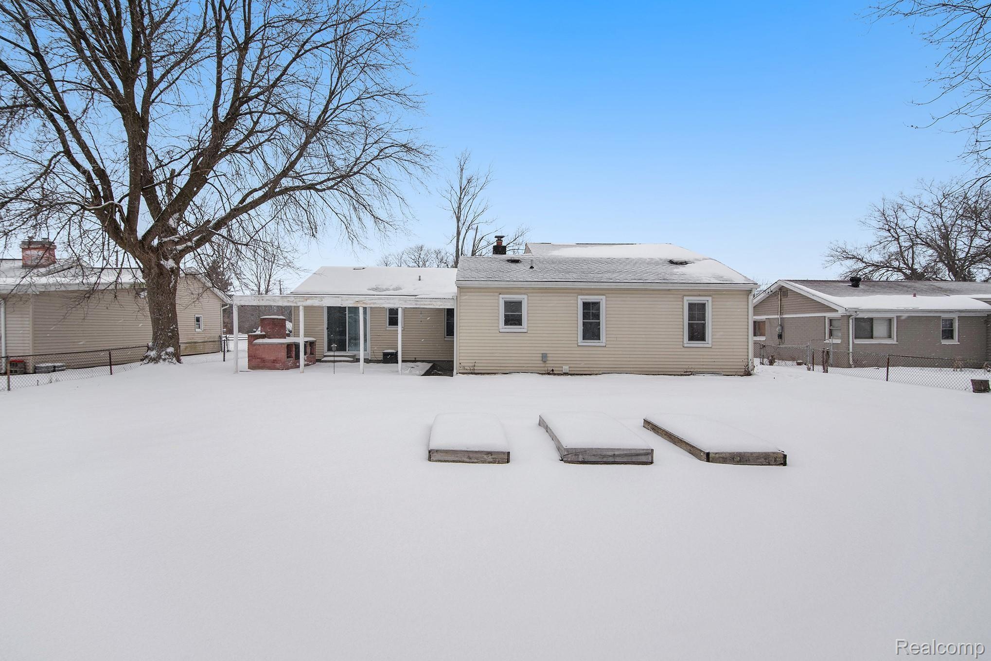 4450 Crosby Road Flint, MI 48506 - Photo 20 of 28 2.jpg