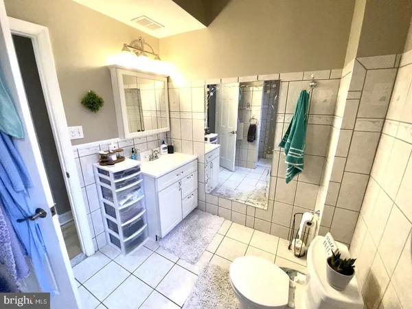 $1,725 | 1936 North 7th Street, Unit 3, Philadelphia, PA 19122