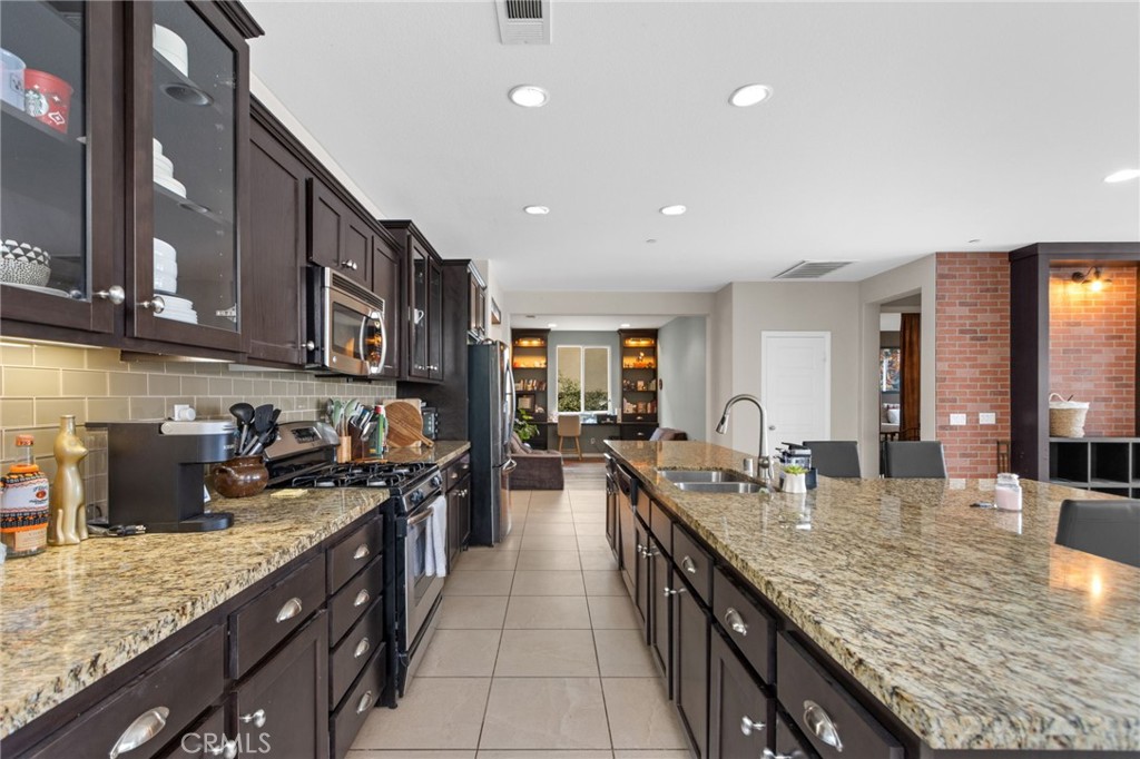 26585 Emperor Road Menifee, CA 92585 - Photo 10 of 49