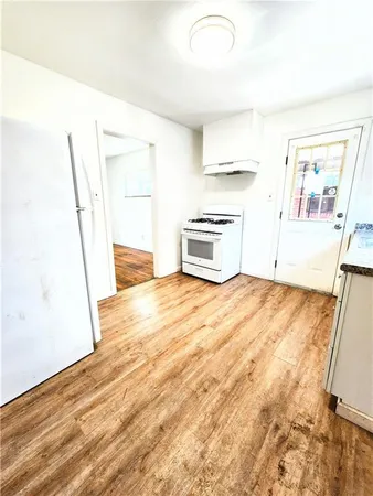 $1,250 | 2725 Glen Mawr Street, Pittsburgh, PA 15204