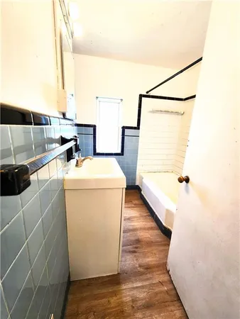 $1,250 | 2725 Glen Mawr Street, Pittsburgh, PA 15204