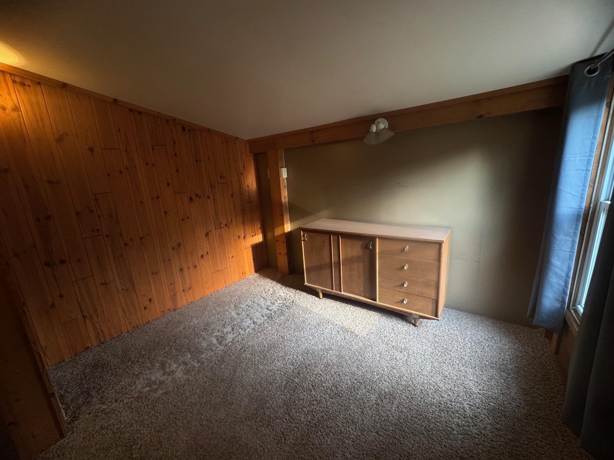 9851 South Oak Road Roscommon, MI 48653 - Photo 31 of 39 1928139-afd5a886-84b8-4816-b10f-f598003b9d08.JPG