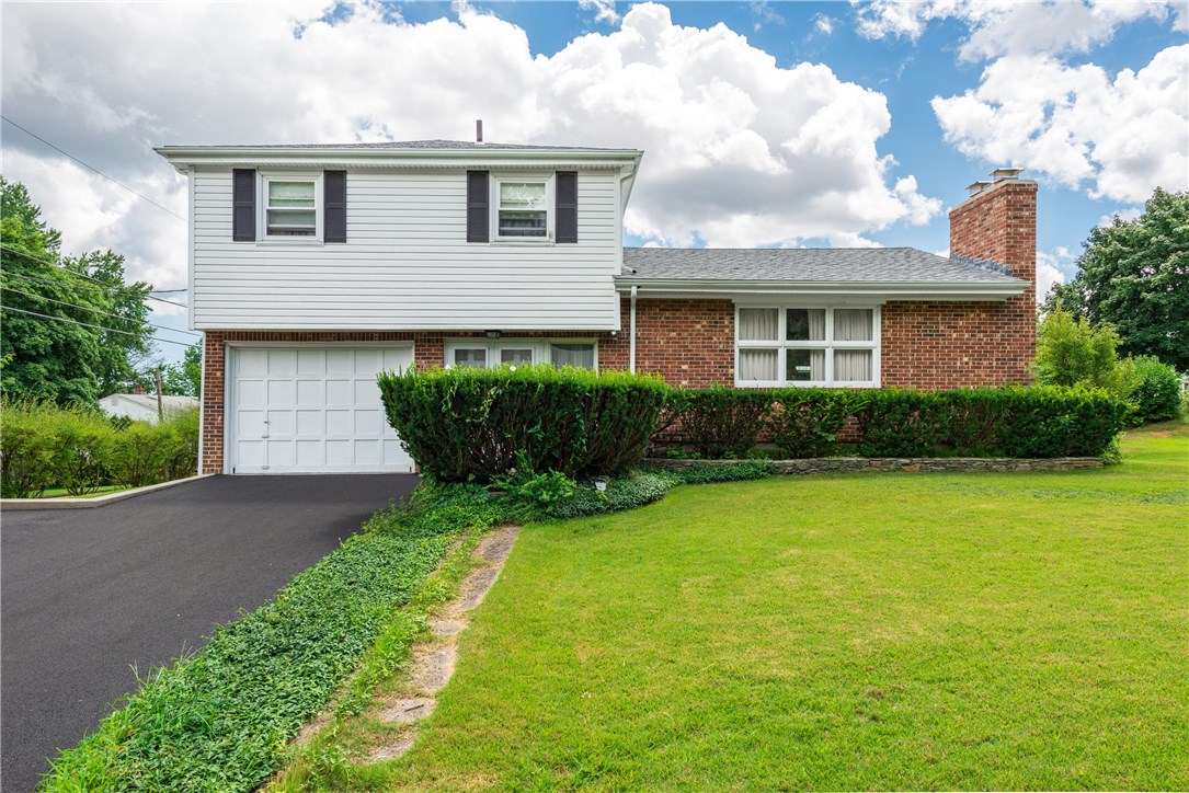 44 Rabbitt Hill Road Cumberland, RI 02864 - Photo 1 of 26 Gallery Image 1