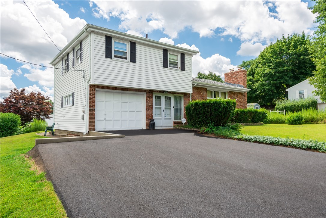 44 Rabbitt Hill Road Cumberland, RI 02864 - Photo 3 of 26 Gallery Image 3