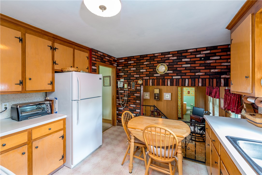 44 Rabbitt Hill Road Cumberland, RI 02864 - Photo 5 of 26 Gallery Image 5