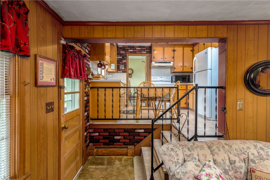 44 Rabbitt Hill Road Cumberland, RI 02864 - Photo 9 of 26 Gallery Image 9