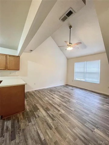 $1,250 | 463 Ponderosa Avenue, Unit 2, O'Fallon, IL 62269