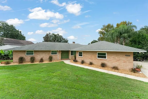 $1,055,000 | 2422 Topping Place, Eustis, FL 32726