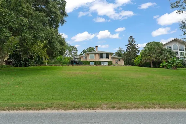 $1,055,000 | 2422 Topping Place, Eustis, FL 32726