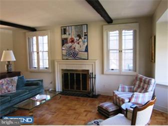 1137 Ashbourne Road Cheltenham, PA 19012 - Photo 2 of 12 Living Room
