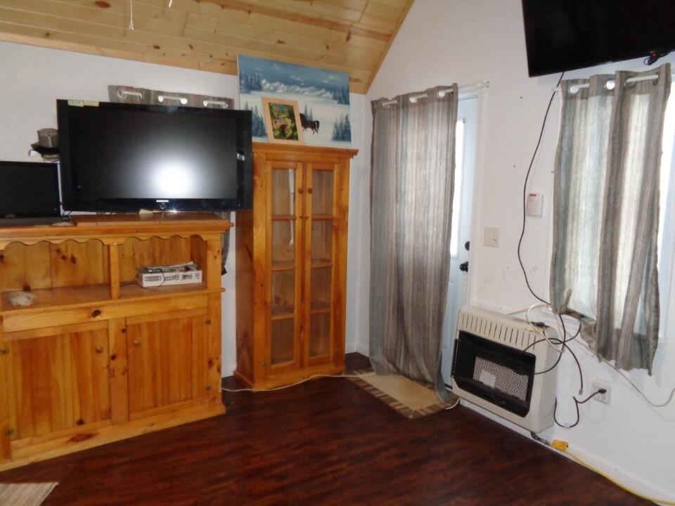 1409 South Allen Road North Allen, MI 49227 - Photo 24 of 28 Living