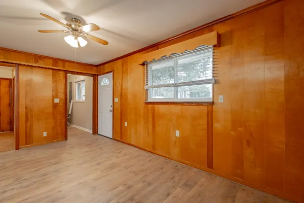 $1,800 | 4302 Taft Highway, Signal Mountain, TN 37377