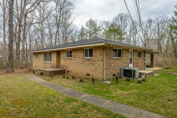 $1,800 | 4302 Taft Highway, Signal Mountain, TN 37377