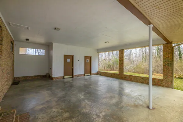$1,800 | 4302 Taft Highway, Signal Mountain, TN 37377