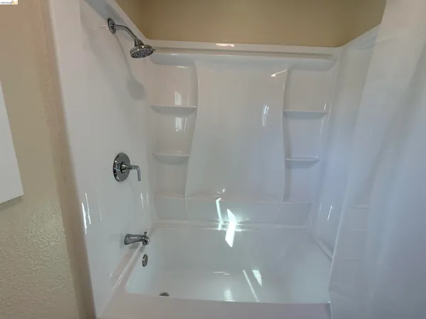 $899,000 | 321 Benicia Road, Vallejo, CA 94590