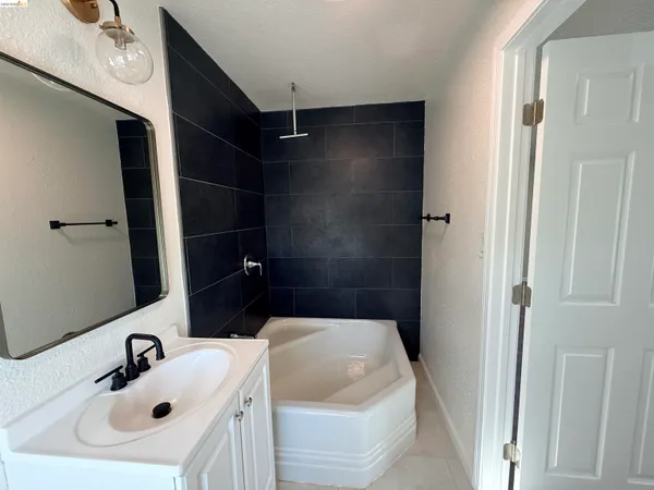 $899,000 | 321 Benicia Road, Vallejo, CA 94590