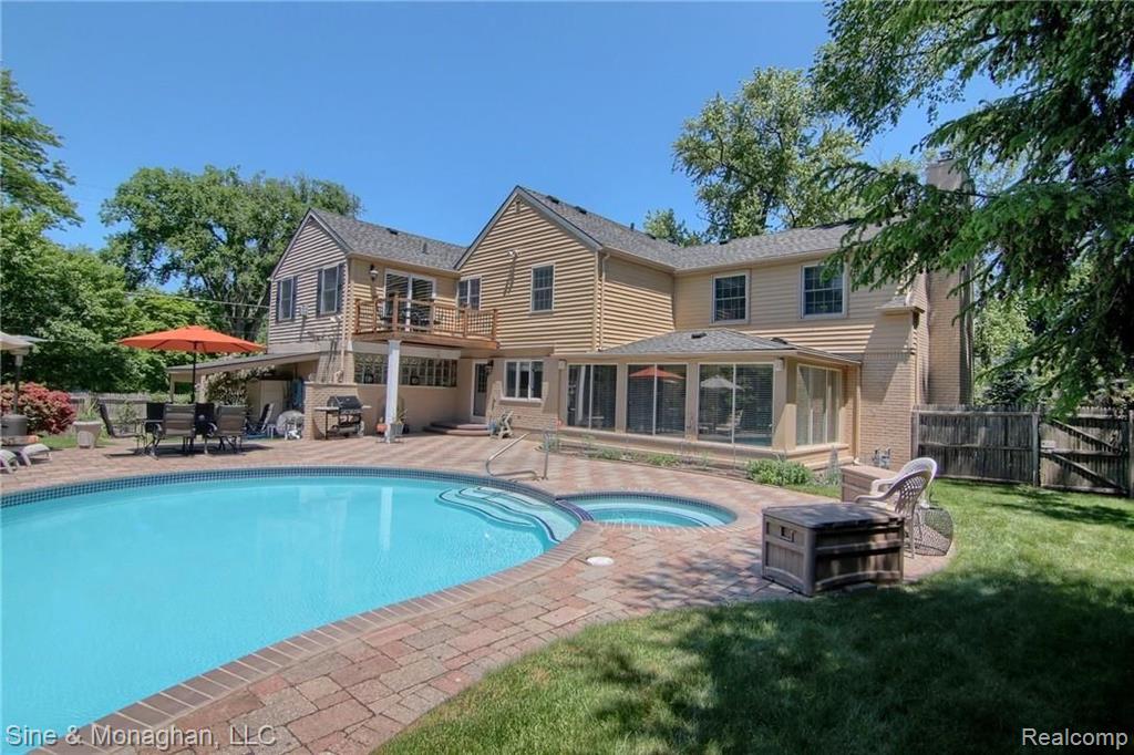 245 Vendome Road Grosse Pointe Farms, MI 48236 - Photo 35 of 42