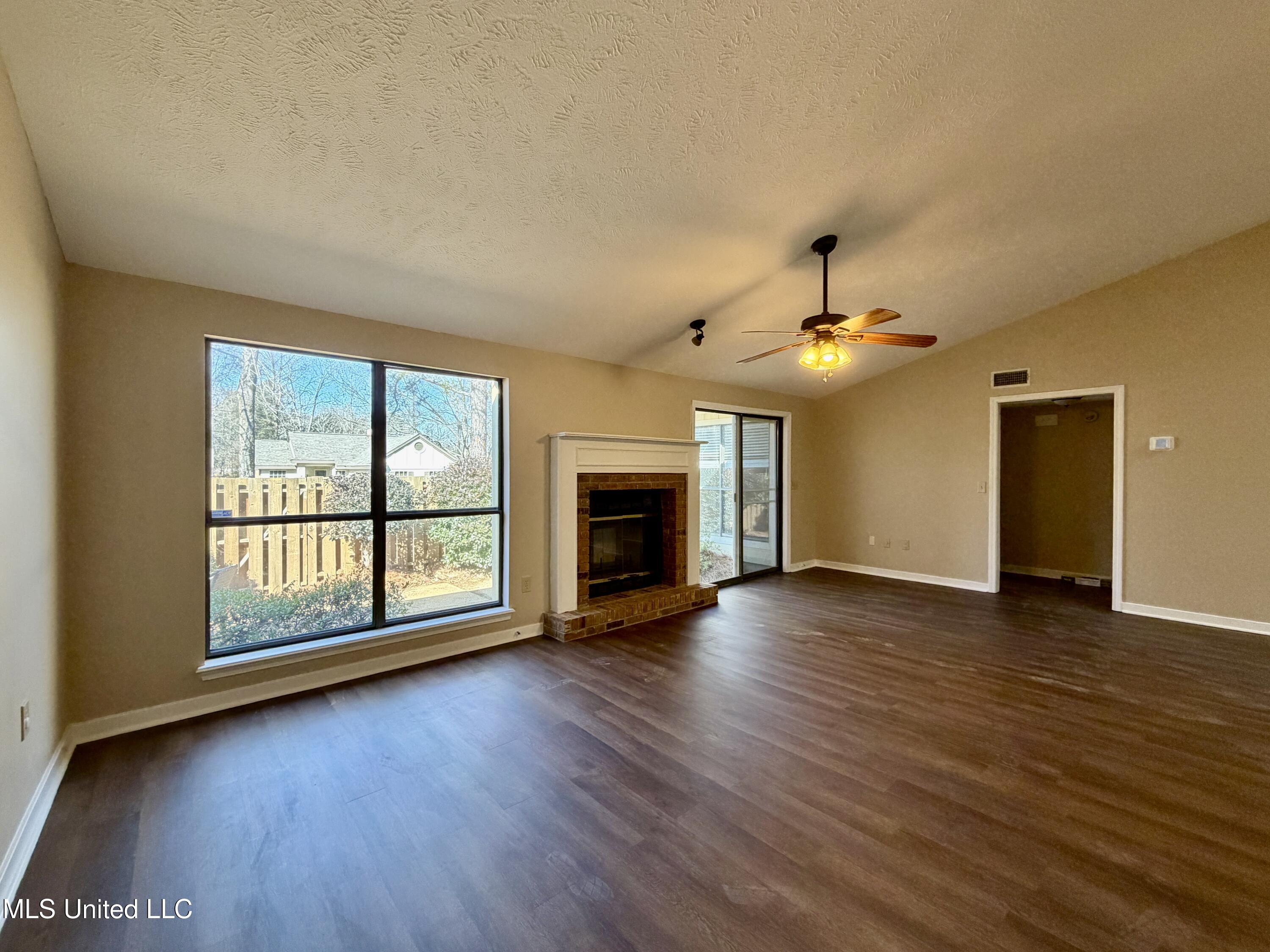 100 Villa Way Clinton, MS 39056 - Photo 13 of 35 IMG_0457