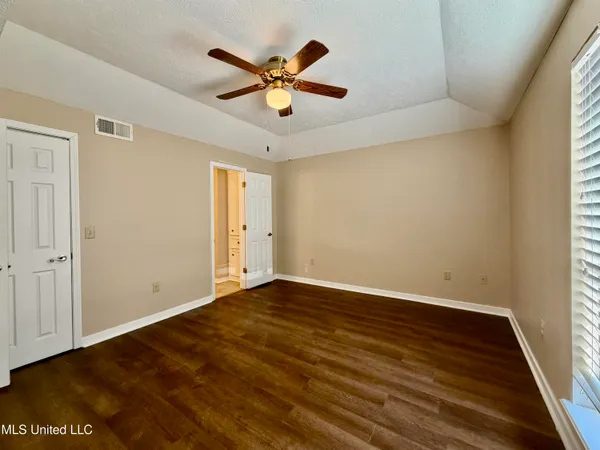 $210,000 | 100 Villa Way, Clinton, MS 39056