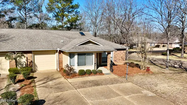 $210,000 | 100 Villa Way, Clinton, MS 39056
