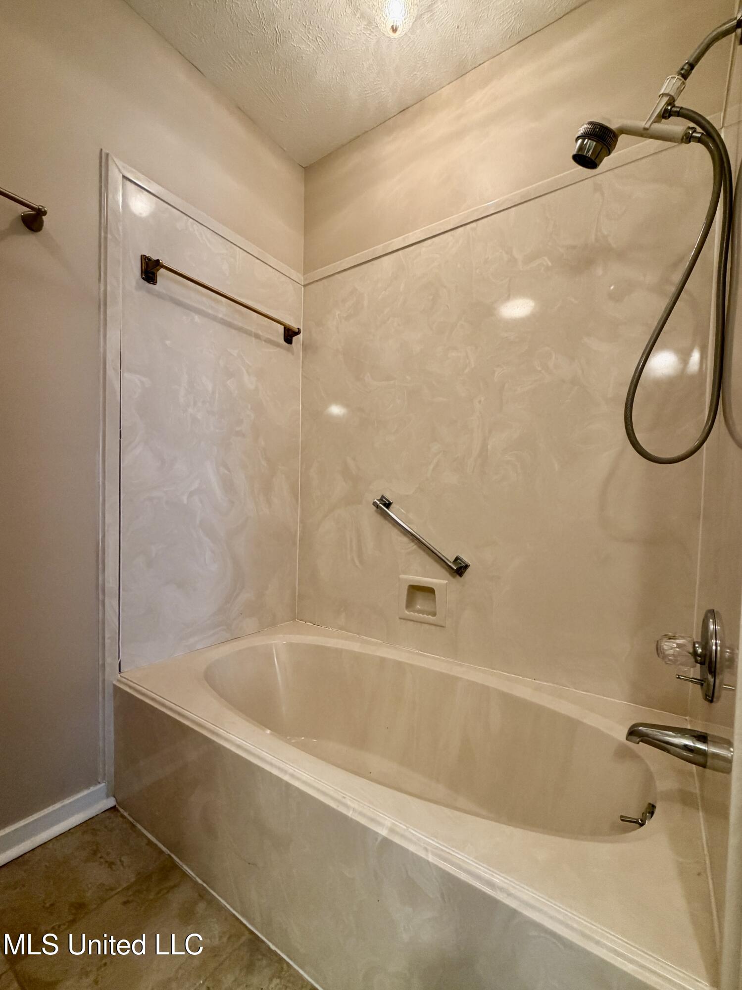 100 Villa Way Clinton, MS 39056 - Photo 31 of 35 IMG_0455